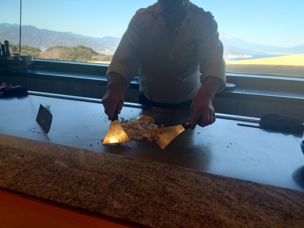 GARDEN COURT,ガーデンコート,むく,結久,鉄板,日本平,ホテル,ランチ,静岡,清水,記念日,誕生日,高級,子ども,定休日,予約,駐車場,コース料理