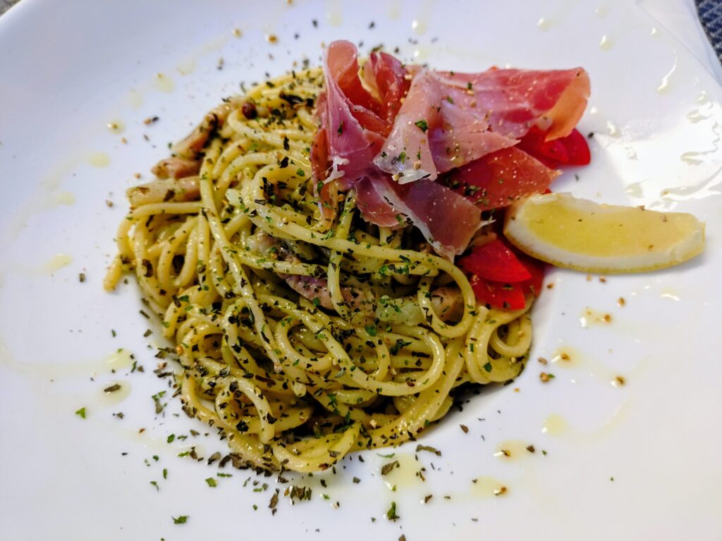 清水区PASTABO(パスタボ)、圧力鍋ぱすた専門店& bar pastabo 静岡市 メニュー、ぱすたぼ、レビュー、パスタボ、清水パスタ、駒越パスタ、いかすみ、「PASTABO(パスタボ)店内の写真、ランチメニュー、イカ墨パスタ