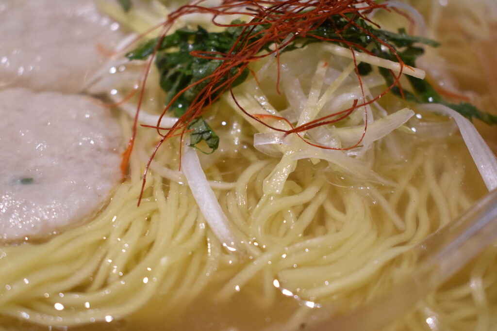 「麺匠 さざ波」澄み渡る”極み”塩らぁめん