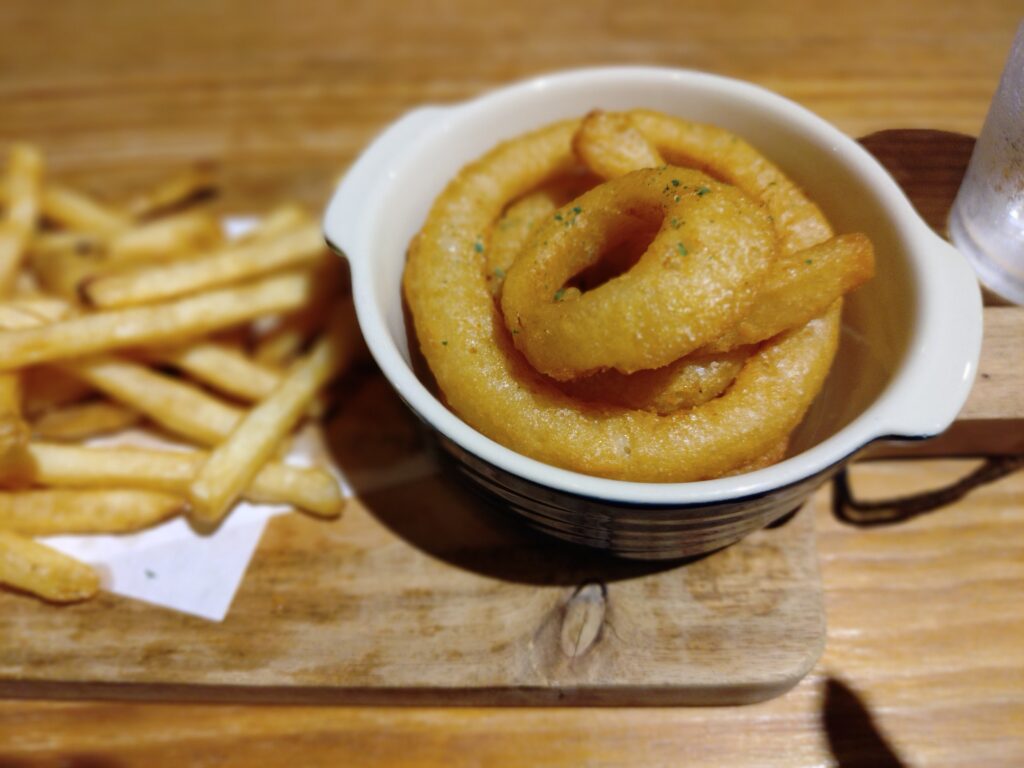 清水キチェカディナー静岡グルメディナーメニューポテト&オニオンリング