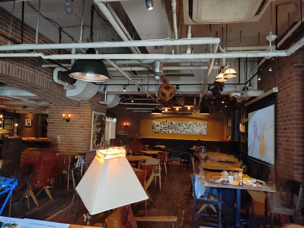 【BLUE BOOKS Cafe】（ブルーブックスカフェ）雰囲気、静岡カフェ,静岡ランチ,パン,パスタ,ハンバーガー