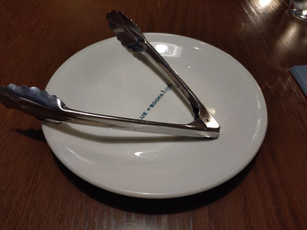 【BLUE BOOKS Cafe】（ブルーブックスカフェ）ランチタイム、静岡カフェ,静岡ランチ,パン,パスタ,ハンバーガー,レビュー