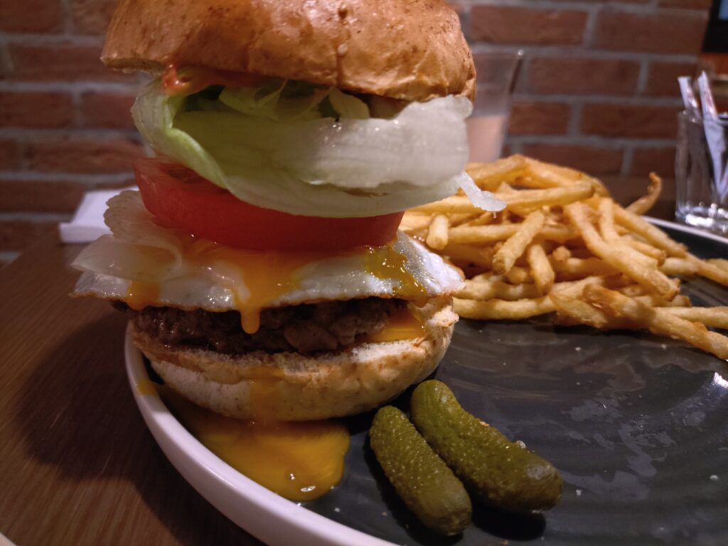 【BLUE BOOKS Cafe】（ブルーブックスカフェ）ランチタイム、静岡カフェ,静岡ランチ,パン,パスタ,ハンバーガー,レビュー