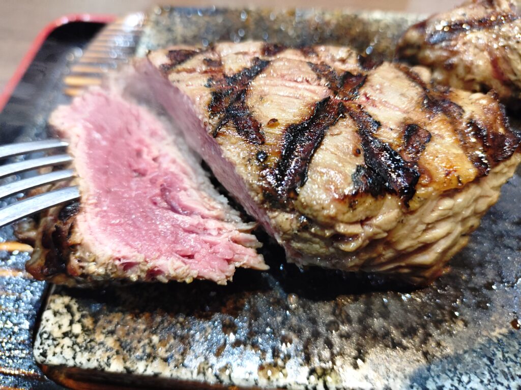 感動の肉と米、石田店、静岡、レビュー、メニュー、ご飯、おかわり自由、ステーキ、量