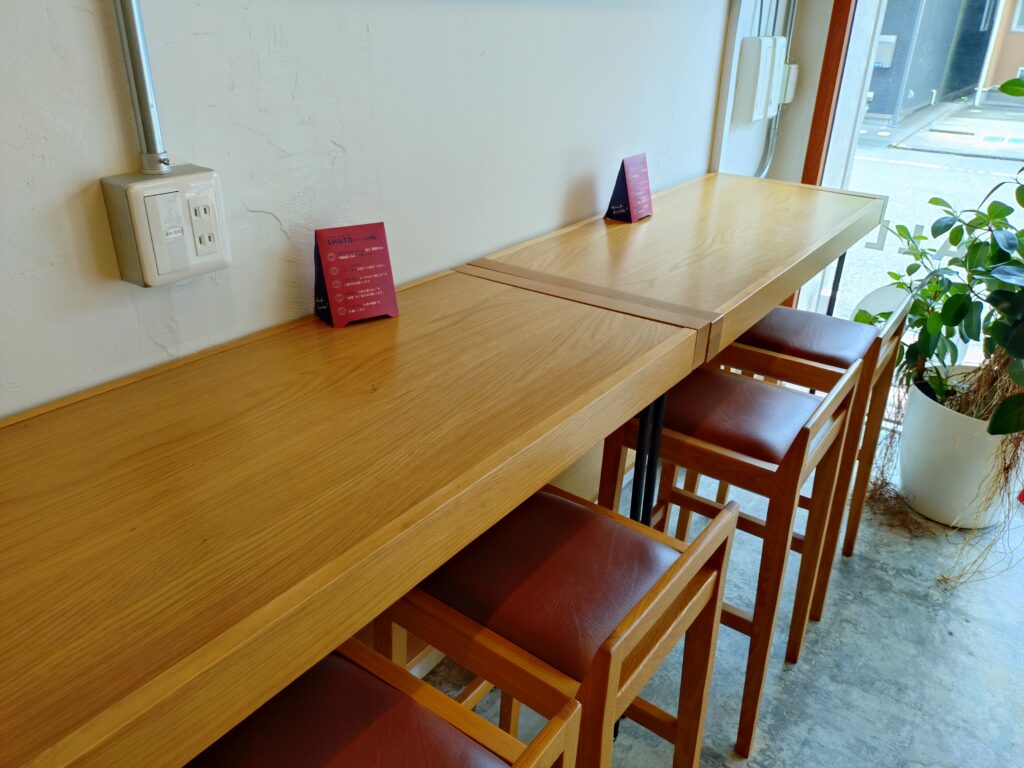 お米農家のおにぎり屋らいすぼうる外観 静岡ランチ、ランチ、おにぎり、音羽シート、土鍋ご飯、静岡おにぎりや、富士宮やきそば、曽我めん