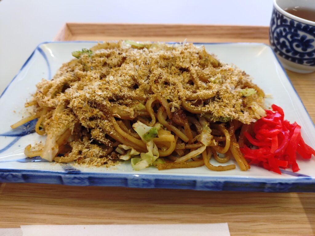 お米農家のおにぎり屋らいすぼうる外観 静岡ランチ、ランチ、おにぎり、音羽シート、土鍋ご飯、静岡おにぎりや、富士宮やきそば、子ども、駐車場