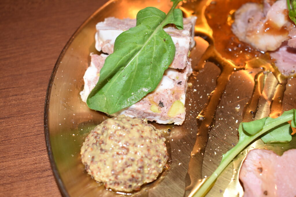 Bistro FLAMME(ビストロフラム)、静岡グルメ、カジュアルフレンチ、ミーズ、静岡駅前、コースr料理、飲み放題、BBQ、個室、居酒屋