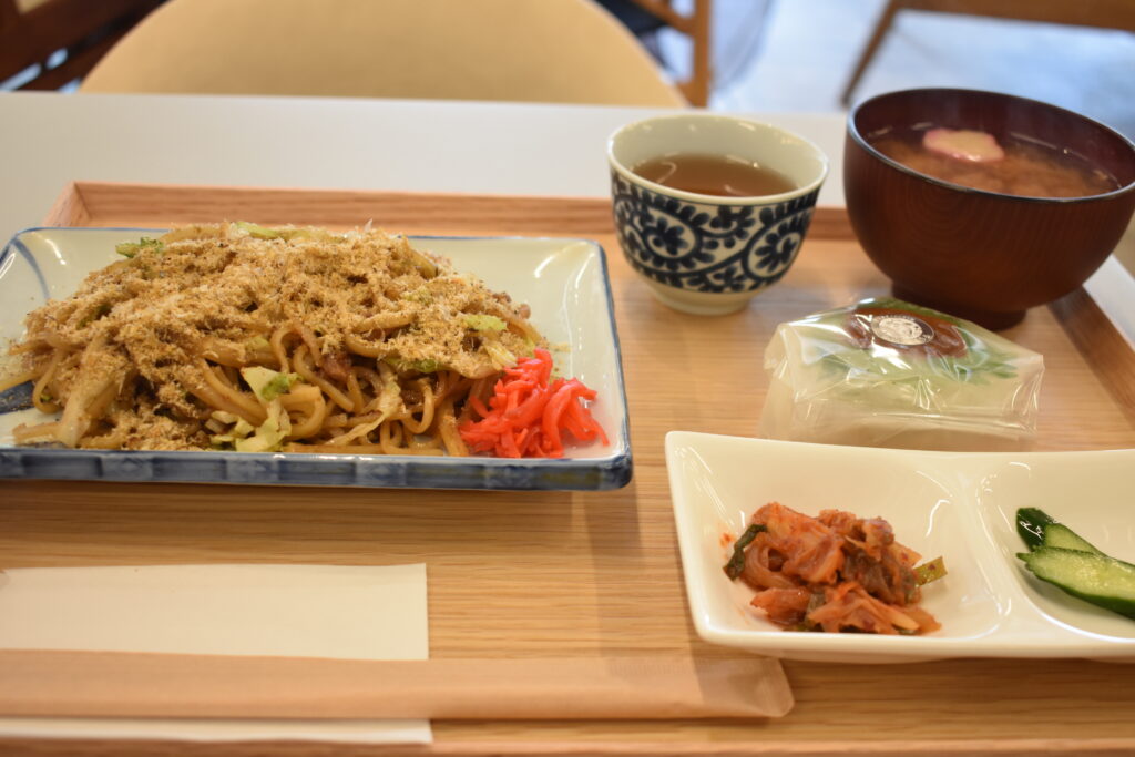 お米農家のおにぎり屋らいすぼうる外観 静岡ランチ、ランチ、おにぎり、音羽シート、土鍋ご飯、静岡おにぎりや、富士宮やきそば、子ども