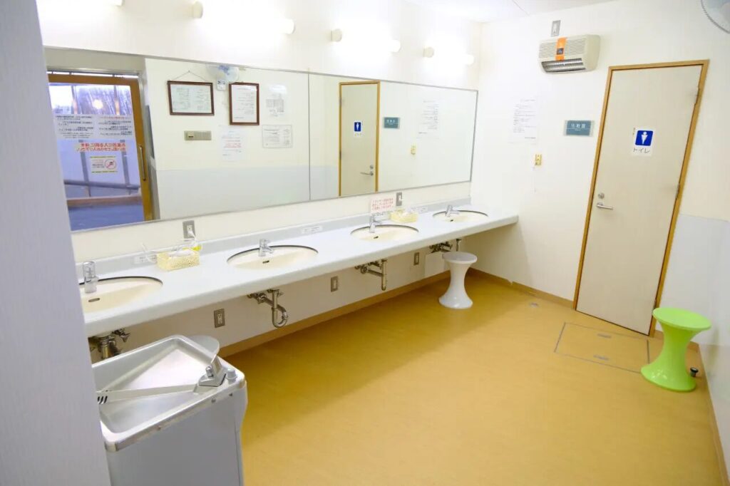 静岡市ふれあい健康増進館ゆらら,ゆらら料金,ゆらら予約,ゆらら営業時間,静岡プール,静岡室内プール,ゆらら,クーポン,いくら,ジム,売店,料金,営業時間,バス,浮き輪,イベント,料金