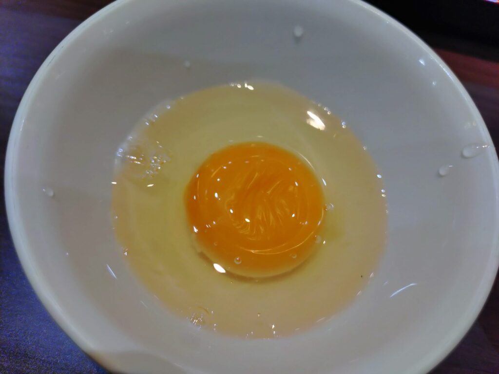 感動の肉と米,石田店,静岡,レビュー,メニュー,ご飯,おかわり自由,ステーキ,肉,量,駐車場,定休日,営業時間,ビックバンステーキ,ボルケーノカルビ,生卵