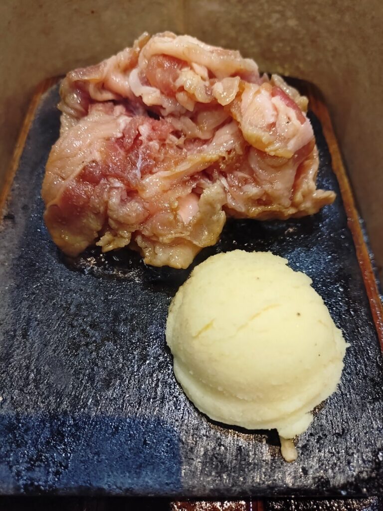 感動の肉と米,石田店,静岡,レビュー,メニュー,ご飯,おかわり自由,ステーキ,肉,量,駐車場,定休日,営業時間,ビックバンステーキ,ボルケーノカルビ