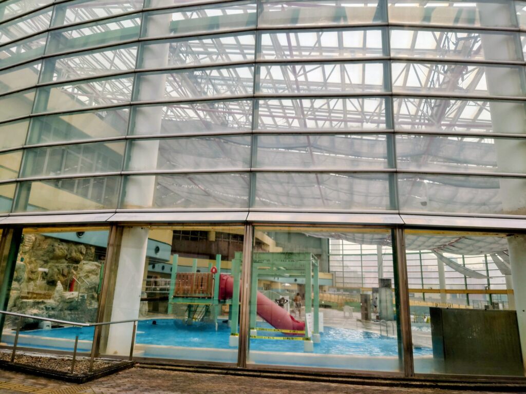 静岡市ふれあい健康増進館ゆらら,ゆらら料金,ゆらら予約,ゆらら営業時間,静岡プール,静岡室内プール,ゆらら,クーポン,いくら,ジム,売店,料金,営業時間,バス,浮き輪,イベント,料金
