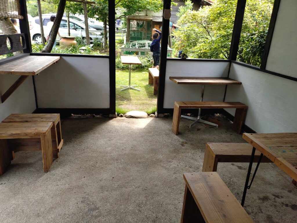 梟氷菓,アウル,興津,清水,ジェラート,ふくろう,森のジェラート,como,コモ,あうる,料金,写真,値段,駐車場,営業時間,営業日,静岡,興津川,アイス