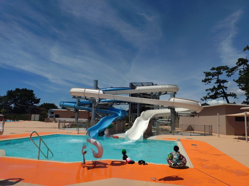 大浜公園プール,事前予約,大浜プール,清水,プール,売店,駐車場,シャトルバス,浮き輪,幼児,おむつ,飲食,有料シート,BBQ