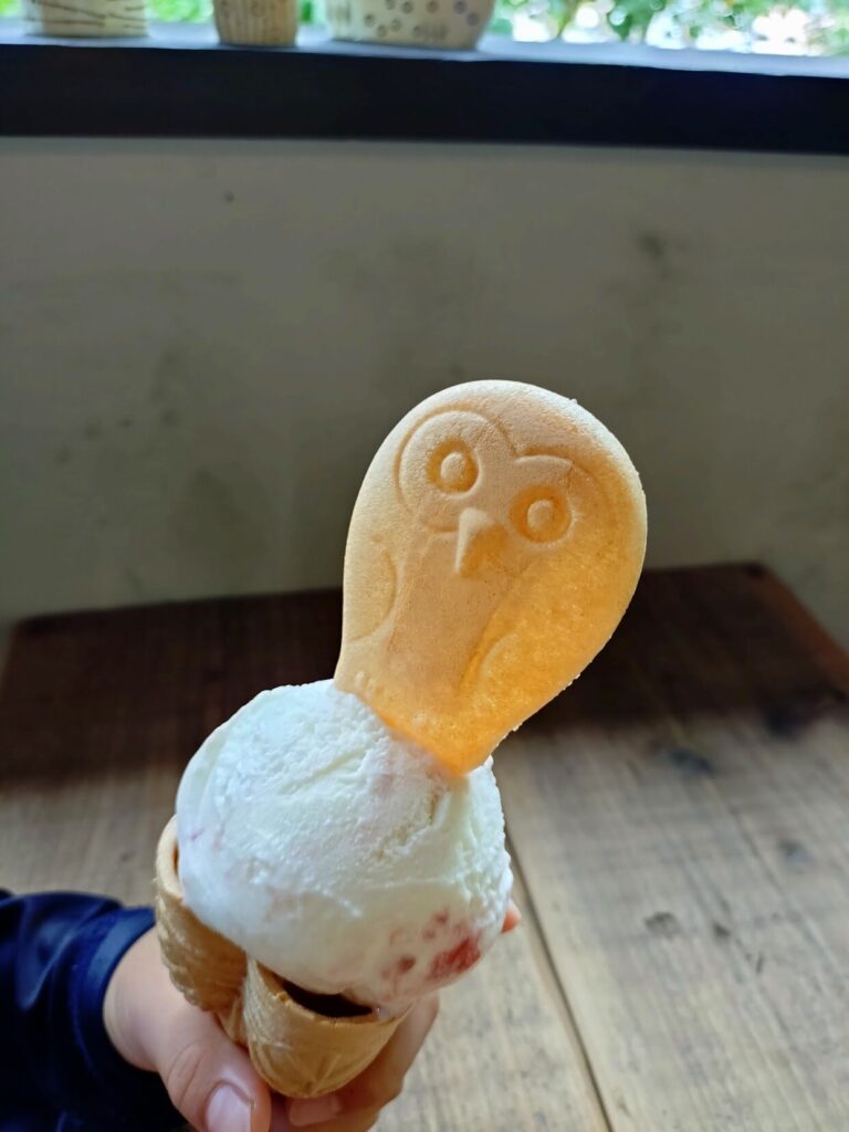 梟氷菓,アウル,興津,清水,ジェラート,ふくろう,森のジェラート,como,コモ,あうる,料金,写真,値段,駐車場,営業時間,営業日,静岡,興津川