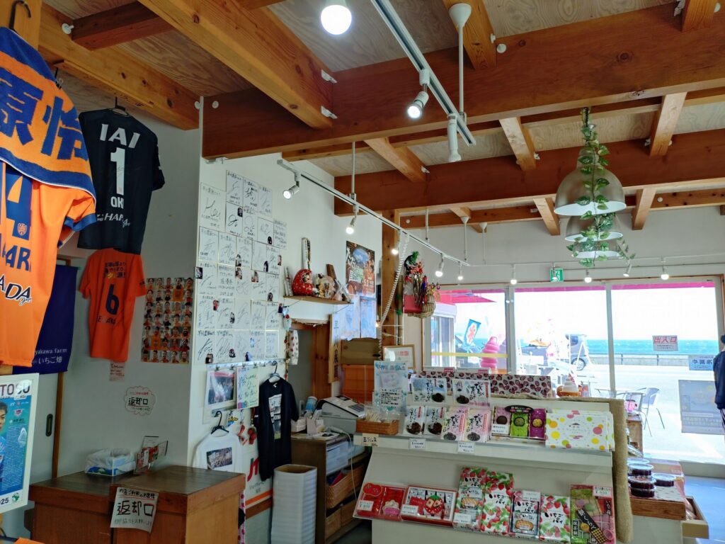 カフェいちご畑,イチゴ海岸通り,清水,駿河,かき氷,パフェ,カフェ,駿河湾,いちご狩り