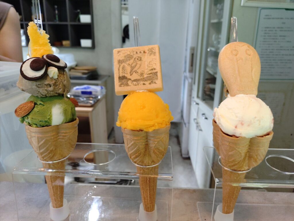 梟氷菓,アウル,興津,清水,ジェラート,ふくろう,森のジェラート,como,コモ,あうる,料金,写真,値段,駐車場,営業時間,営業日,静岡,興津川,アイス