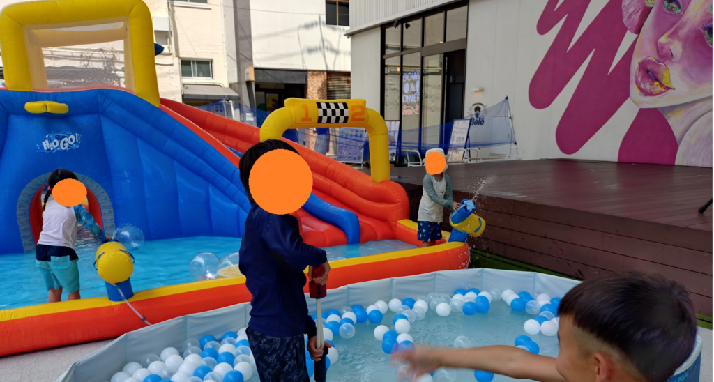 サマースプラッシュパーティー,静岡,アルティエ,プール,泡,泡のプール,イベント,料金,レビュー,体験,子どもの遊び場