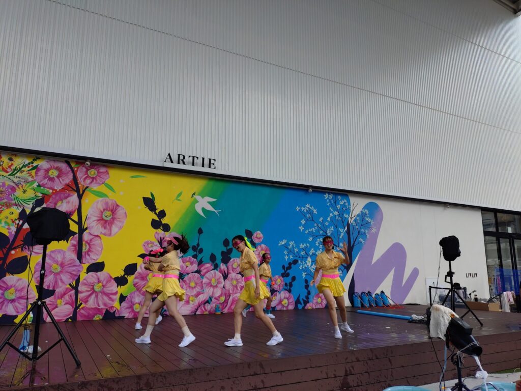 サマースプラッシュパーティー,静岡,アルティエ,プール,泡,泡のプール,イベント,料金,レビュー,体験,子どもの遊び場