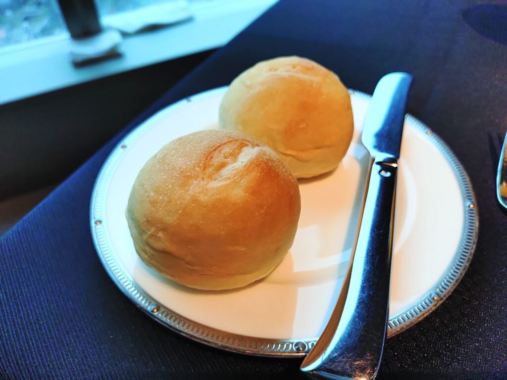 ヴォーシエル,葵タワー,静岡,高級,ランチ,駅近,コース料理,駐車場,定休日,肉,フレンチ,ディナー,子ども,