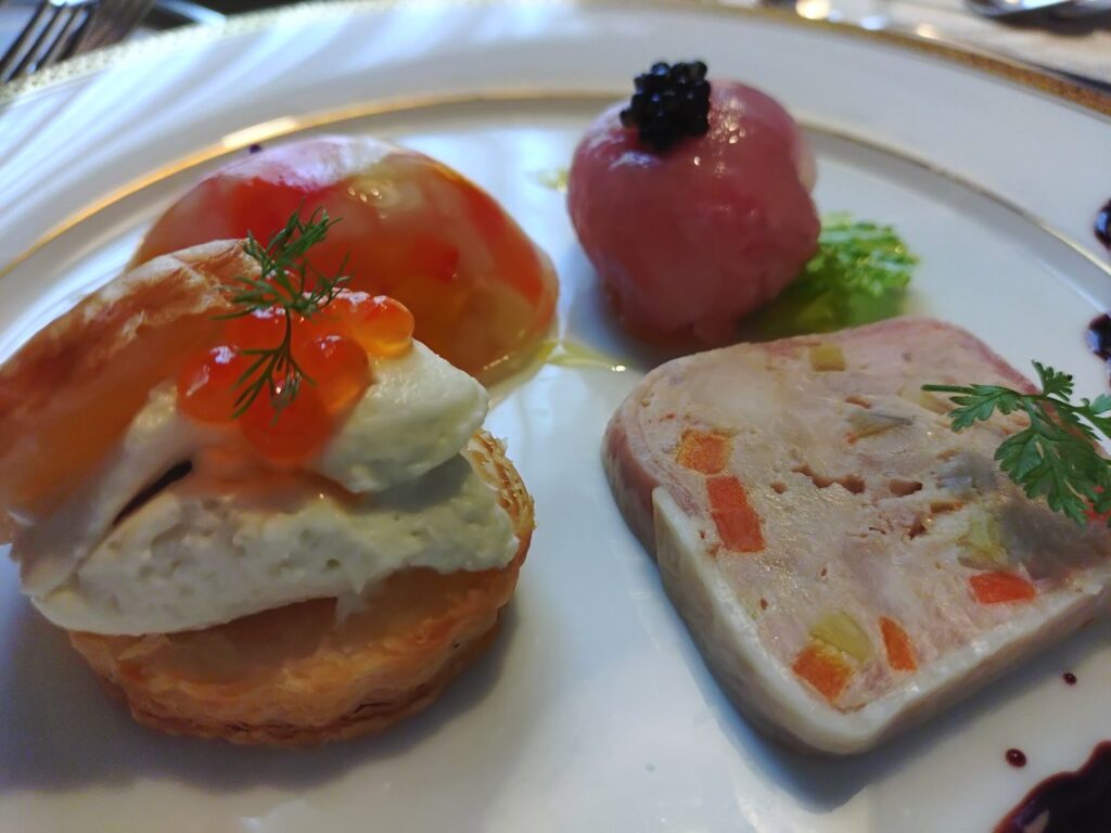 中島屋グランドホテル,テラスレストラン,静岡,駅前,高級,コース,誕生日,フレンチ,カジュアルフレンチ,フレンチ,予約,ドレスコード,定休日,子ども,個室,ランチ,レビュー