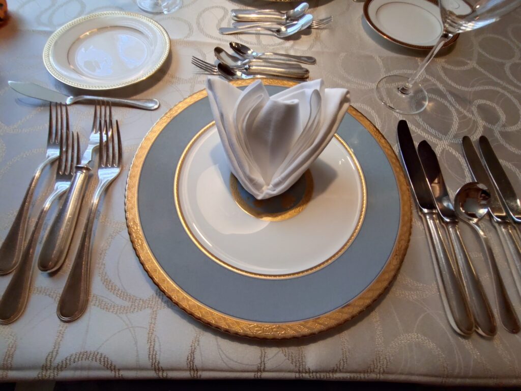 中島屋グランドホテル,テラスレストラン,静岡,駅前,高級,コース,誕生日,フレンチ,カジュアルフレンチ,フレンチ,予約,ドレスコード,定休日,子ども,個室,ランチ