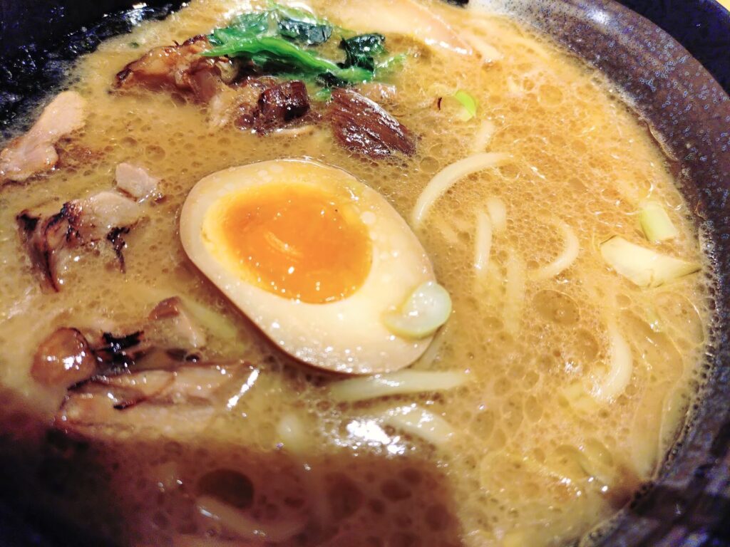 雷神屋,三保,清水,ラーメン,横浜家系,家系,駐車場,営業時間,定休日,割引,ランチ,子ども,味噌ラーメン,豚骨醤油
