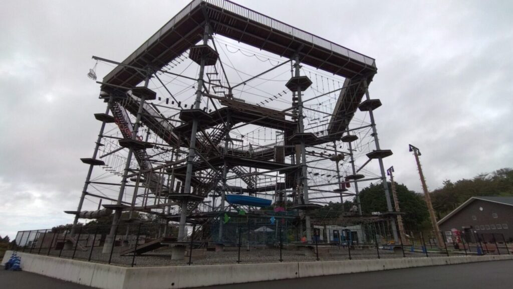 三島スカイウォーク,ドラゴンキャッスル,三島,静岡,アスレチック,子ども,遊び場,幼児,年齢,年齢,身長,制限,体重,小学生,難易度,口コミ,体験,料金,対象年齢,服装,アクセス,子連れ,駐車場,観光,スポット,割引
