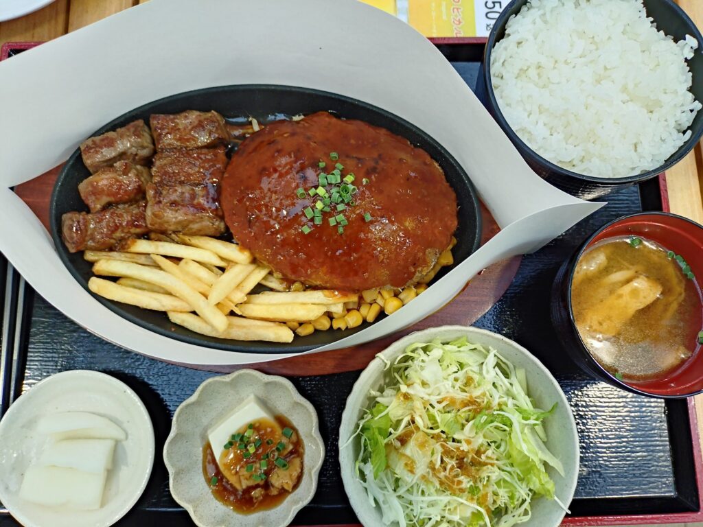 田中亭,三島スカイウォーク,三島,ハンバーグ,2号店,営業時間,ランチ,駐車場,メニュー,本店,ステーキ,定休日