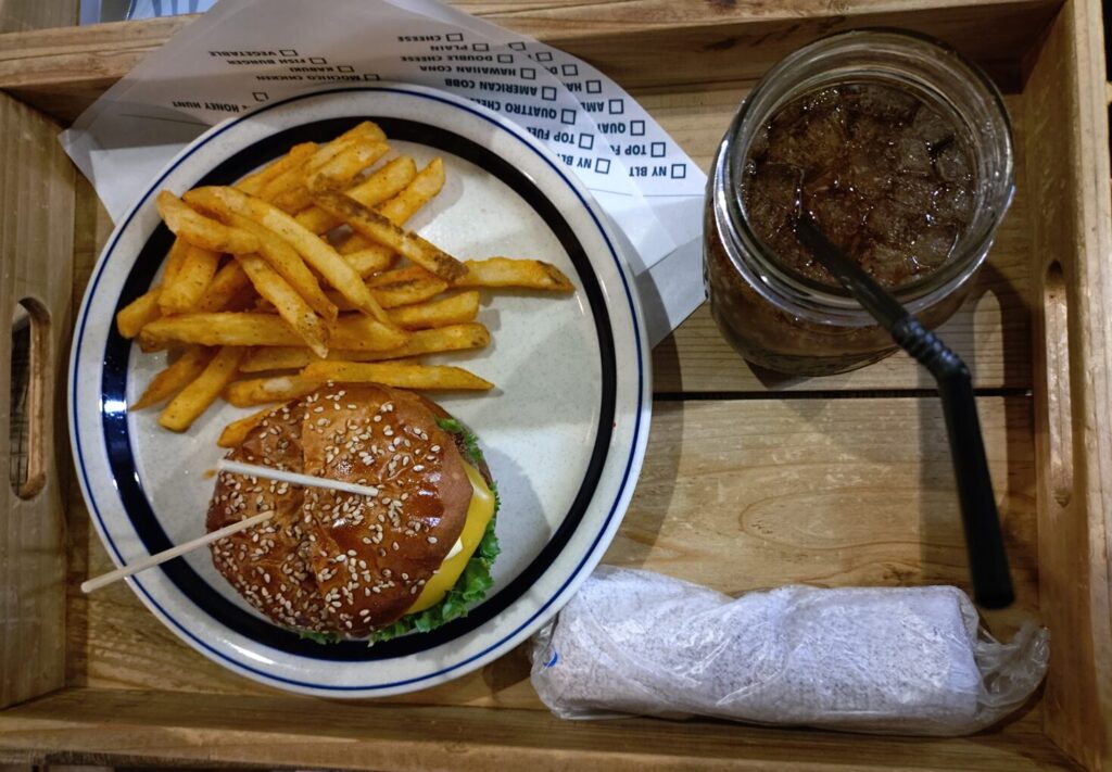 静岡,グルメ,用宗,ハットパーク,海,ハンバーガー,ハワイ,シュリンプ,営業時間,定休日,ドーナツ,グレイトフルズ,駐車場