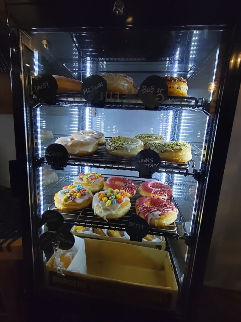 静岡,グルメ,用宗,ハットパーク,海,ハンバーガー,ハワイ,シュリンプ,営業時間,定休日,ドーナツ,グレイトフルズ,駐車場