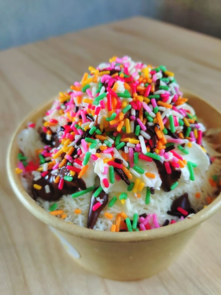 用宗カフェ, よつ葉,FLUFFY ICE, 静岡スイーツ, 海の見えるカフェ, 用宗スイーツ, 親子で行けるカフェ, HUT PARK 用宗, 夏のデザート, 静岡観光, ふわふわかき氷,駐車場,定休日,営業時間,テイクアウトフラッフィーアイス, 用宗駅カフェ, 用宗海岸, 静岡カフェ巡り, よつ葉抹茶, 苺ミルク氷, スイーツ,テイクアウト, 用宗観光, 海辺デートスポット, 静岡市駿河区