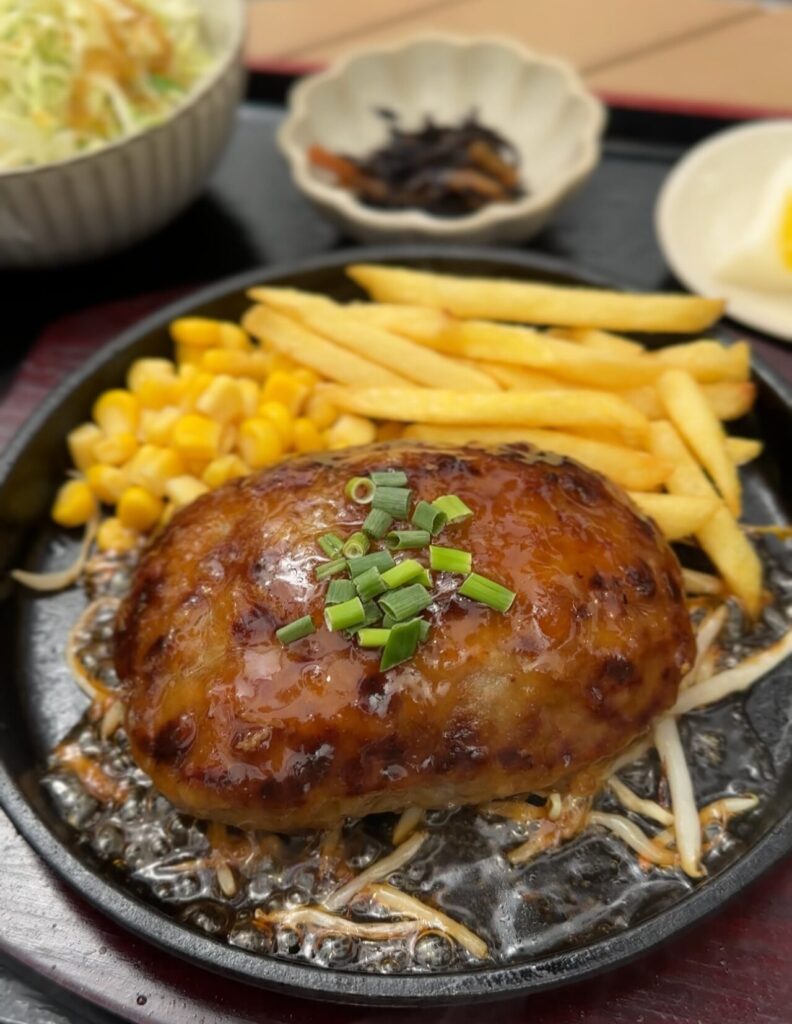 田中亭,三島スカイウォーク,三島,ハンバーグ,2号店,営業時間,ランチ,駐車場,メニュー,本店,ステーキ,定休日,静岡