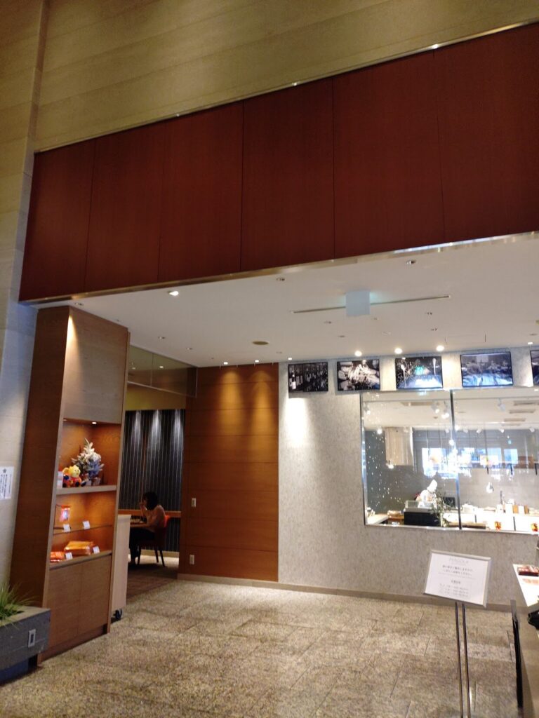 ホテルアソシア,アソシア,静岡,ホテル,パーゴラ,ランチ,ディナー,ビュッフェ,忘年会,新年会,飲み放題,食べ放題,営業時間,予約,定休日,レビュー