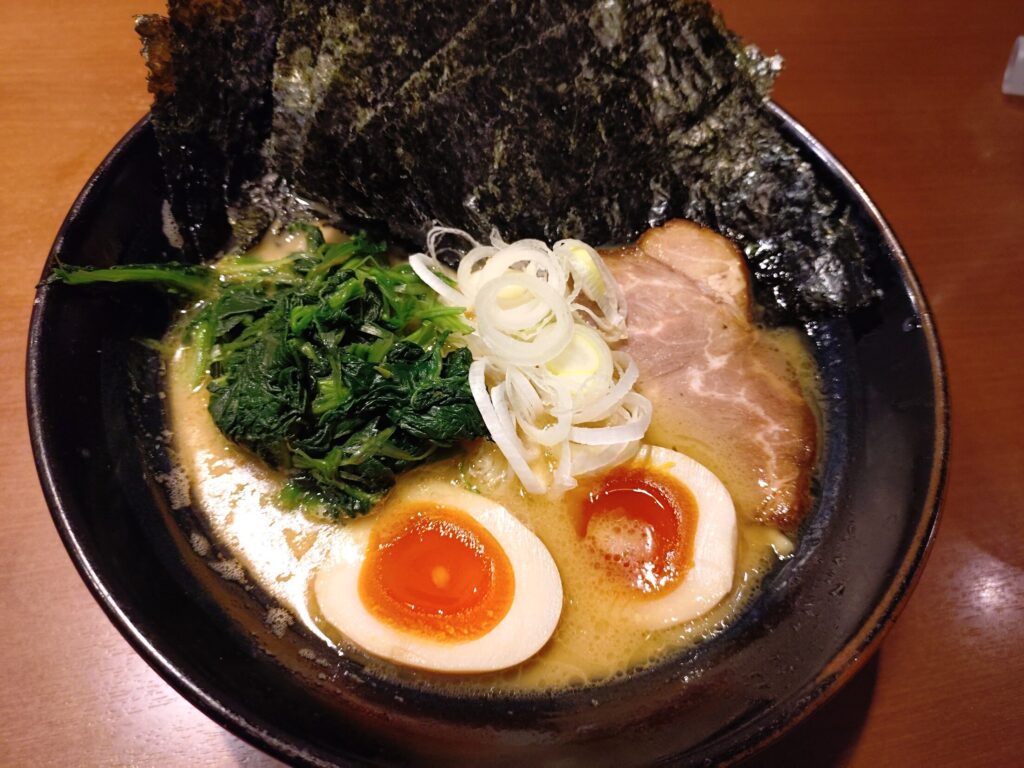 静岡,家系ラーメン,子ども,東静岡,駿河区,豚骨,横浜,にのみや,麺屋,感想,口コミ,定休日,営業時間,駐車場,子ども,子ども連れ,メニュー,餃子,お子様ランチ,子ども用