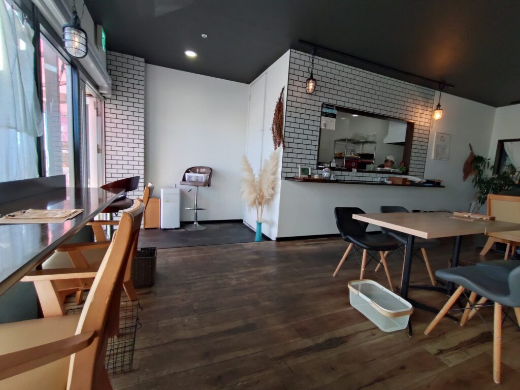 トマトボウル,カフェ,静岡,ランドカフェ,2階,ボーリング,駿河区,ランチ,定休日,営業時間,駐車場,ココレーン,野菜,ワンプレート