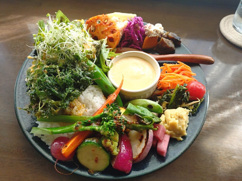 トマトボウル,カフェ,静岡,ランドカフェ,2階,ボーリング,駿河区,ランチ,定休日,営業時間,駐車場,ココレーン,野菜,ワンプレート,デザート,スイーツ