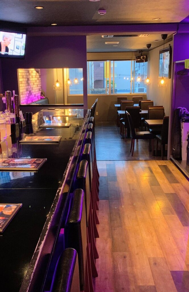 LAU,ラウ,ダイニングバー,居酒屋,静岡,駅近,喫煙,たばこ,子ども連れ,バー,定休日,営業時間,場所,駐車場,ディナー,飲み放題,デート,誕生日,二次会,女子会,深夜営業