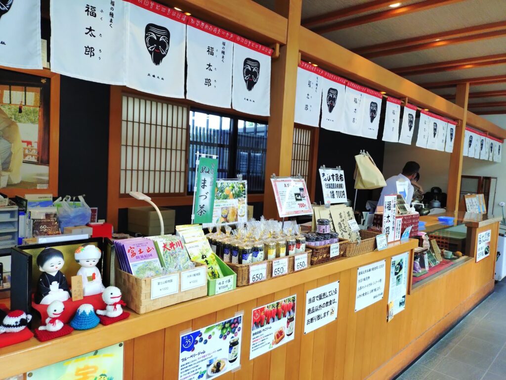 三島大社,福太郎餅, 三島, 鹿, 観光, グルメ, 感想, 食べ歩き, 静岡,神社 ,三島,おでかけ,見どころ, 子連れ,家族,子ども,初詣,駐車場,営業時間,福太郎,