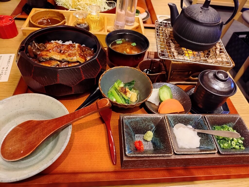 富士,ランチ,うなぎ,静岡,ひつまぶし,トンカツ,ヒレカツ,天丼,刺身,定食,まさご,米えにし,駐車場,定休日,お食い初め,法事,鰻,