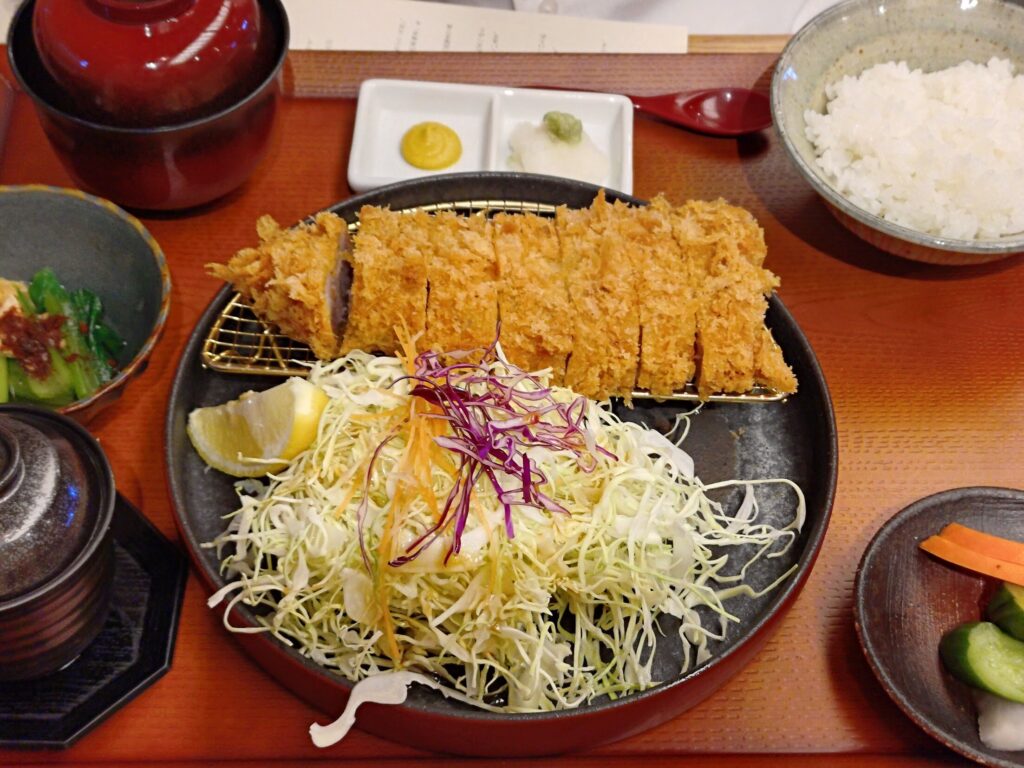 富士,ランチ,うなぎ,静岡,ひつまぶし,トンカツ,ヒレカツ,天丼,刺身,定食,まさご,米えにし,駐車場,定休日,お食い初め,法事,鰻,