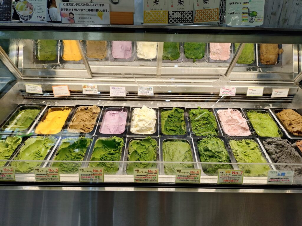 ななや,静岡,抹茶ジェラート,抹茶,世界一濃い, レベル7, メニュー, カフェ,定休日,営業時間,駐車場,観光,駅近