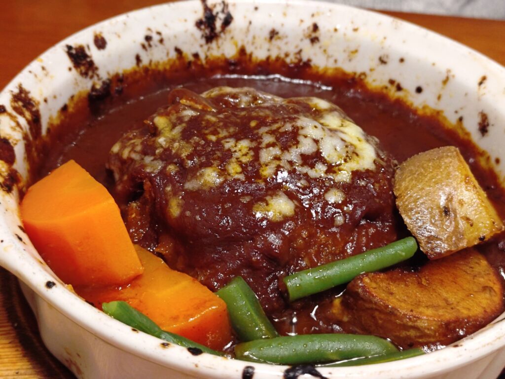 静岡,静岡グルメ,静岡駅,駅近,紺屋町,ランチ,ディナー,ハンバーグ,煮込みハンバーグ,有名,さやわか,定休日,駐車場,連携駐車場,営業時間,予約