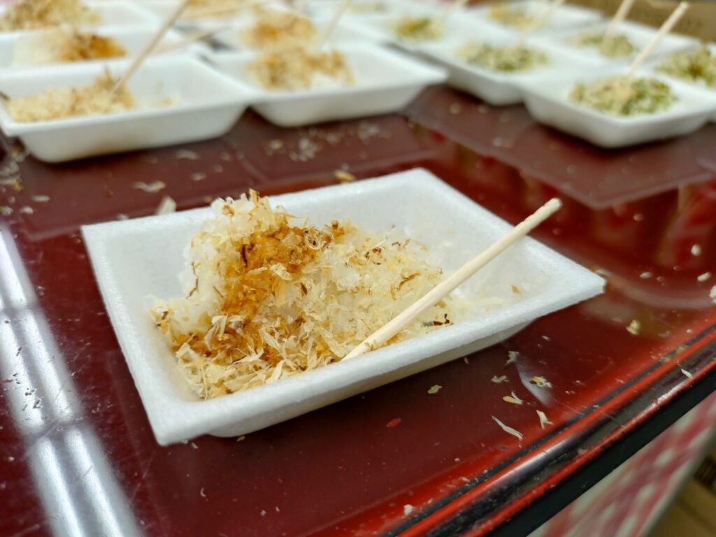 ゆい桜えび館,静岡,観光,清水,見学,子ども,桜えび,サクラエビ,由比,ランチ,定休日,駐車場,お土産,かき揚げ,しらす