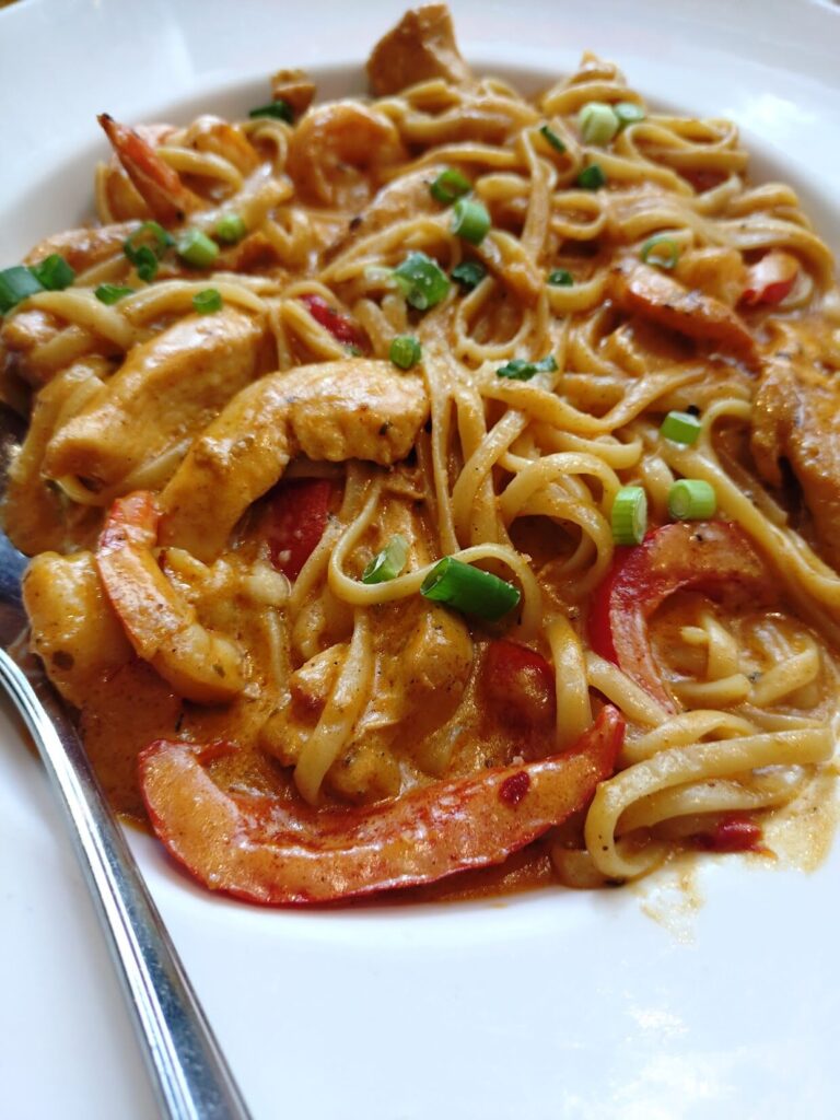 フライデーズ,横浜,ランチ,ディナー,バー,ハンバーガー,ステーキ,パスタ,アメリカン,駐車場,割引,定休日,営業時間,予約,横浜駅西口