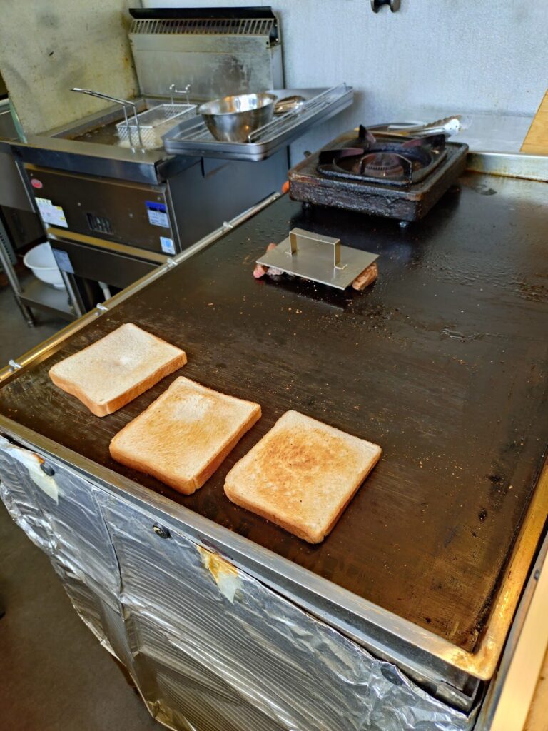 ミスターエイジング,ステーキサンド, ローストビーフサンド,富士宮, ,肉サンド,ローストビーフ,ステーキ,駐車場,営業時間,定休日,富士,ランチ,静岡