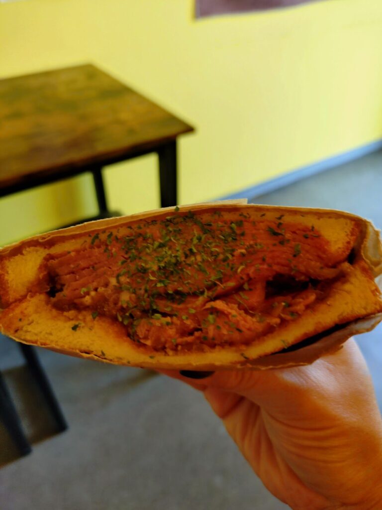 ミスターエイジング,ステーキサンド, ローストビーフサンド,富士宮, ,肉サンド,ローストビーフ,ステーキ,駐車場,営業時間,定休日,富士,ランチ,静岡,メニュー