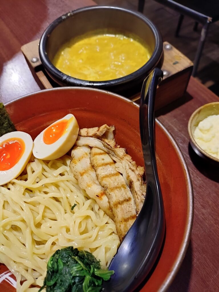 カレーつけ麺,しゅういち,恵比寿,カレーラーメン,ラーメン,定休日,営業時間,駐車場,ランチ,ディナー,東京,