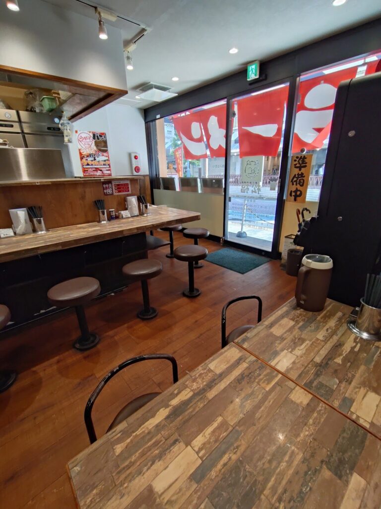 うまいラーメン,しょうふく,松福,まつふく,家系,ラーメン,静岡,駅近,沼津,おすすめ,駐車場,定休日,営業時間,子ども連れ,子ども