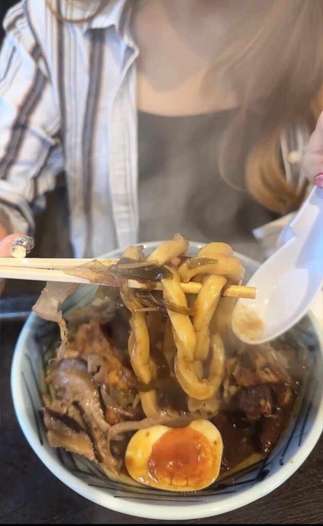 俺が食堂, 静岡,定食屋,ランチ,富士宮,富士,,牛タン, うどん,カレー 静岡グルメ, 人気ランチ,グランパパ,キャンプ,定休日,駐車場,営業時間